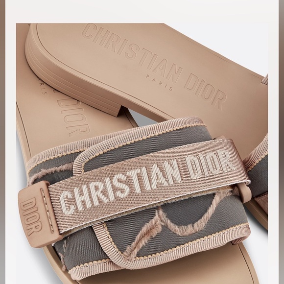 Dior Revolution Slides - Picture 4 of 14